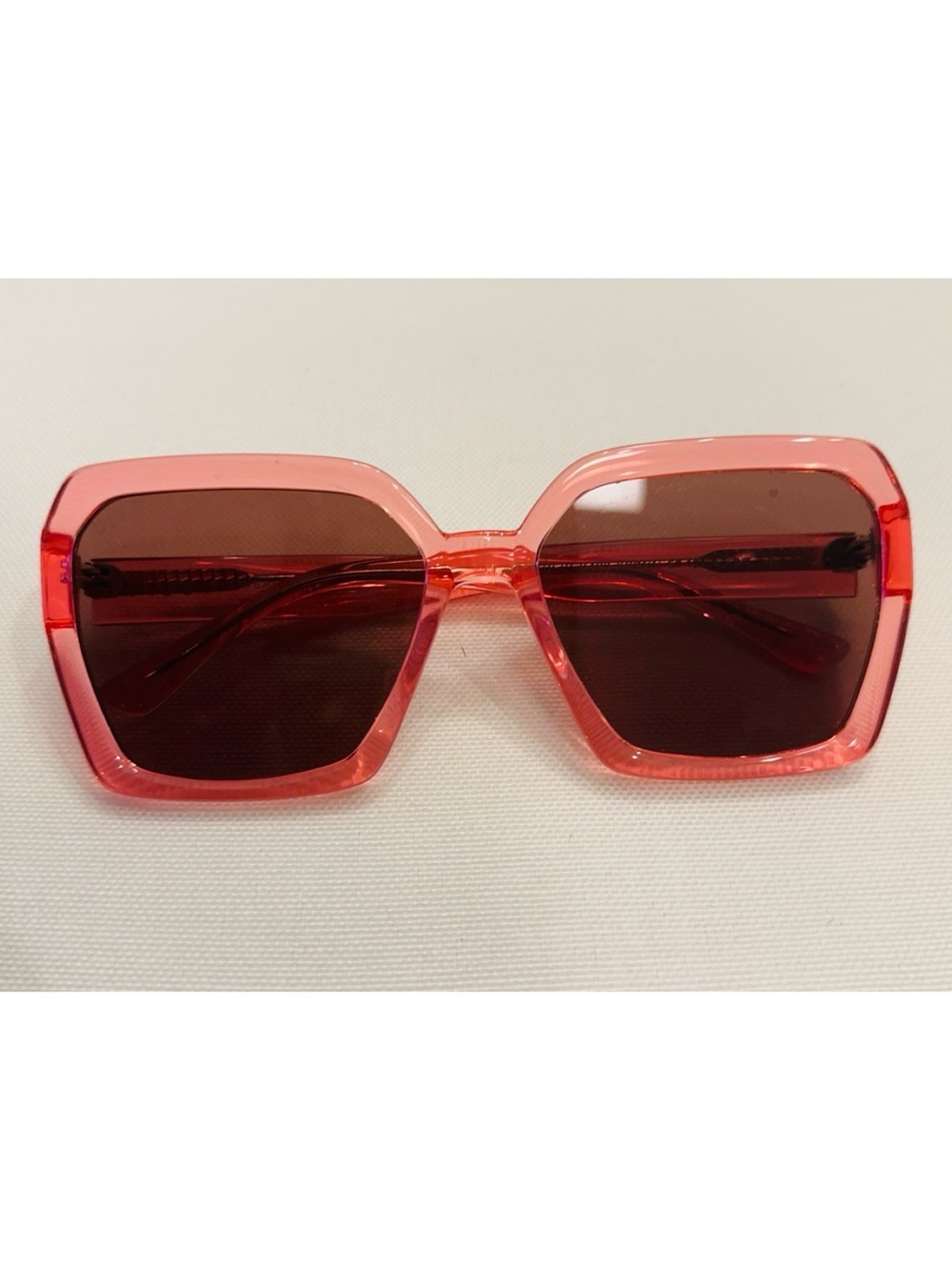 DIFF EYEWEAR- Women’s Pink Square Fashion Sunglasses